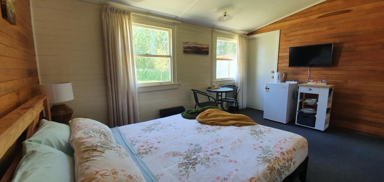 Waiau Motor Camp & Cabins ภายนอก รูปภาพ