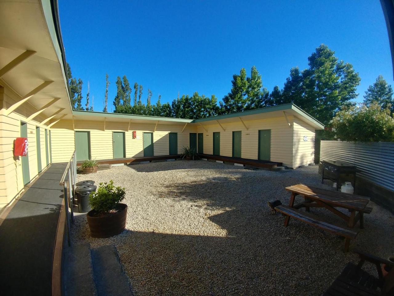 Waiau Motor Camp & Cabins ภายนอก รูปภาพ