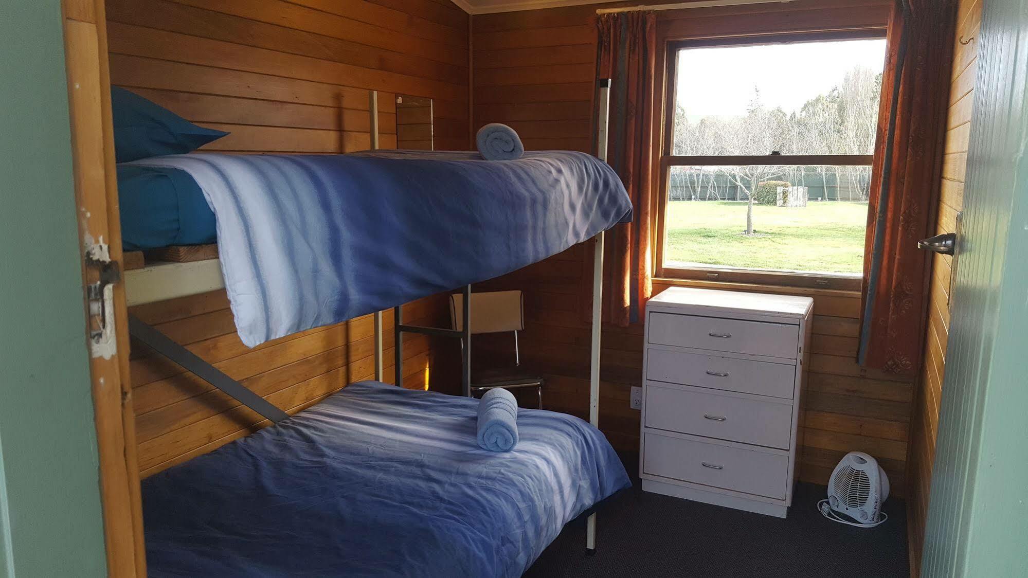 Waiau Motor Camp & Cabins ภายนอก รูปภาพ